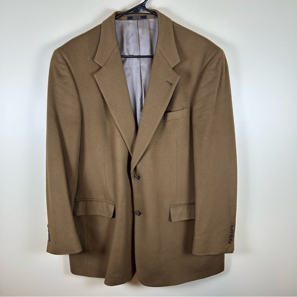 Hart Schaffner Marx Other - Hart Schaffner Marx Gold Trumpeter 100% cashmere blazer woven in Italy 43R